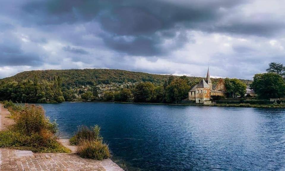 L'Echappee Au Jardin, Yourte Bucolique Godinne Экстерьер фото